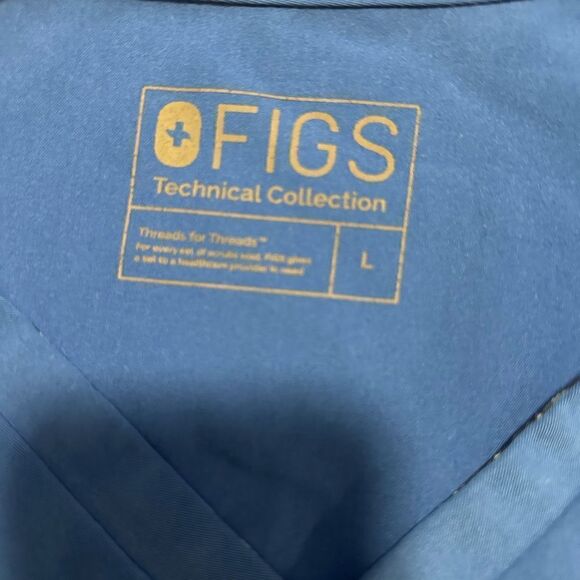 FIGS Limited Edition Accra 6-Pocket Scrub Top size Large - Picture 6 of 6